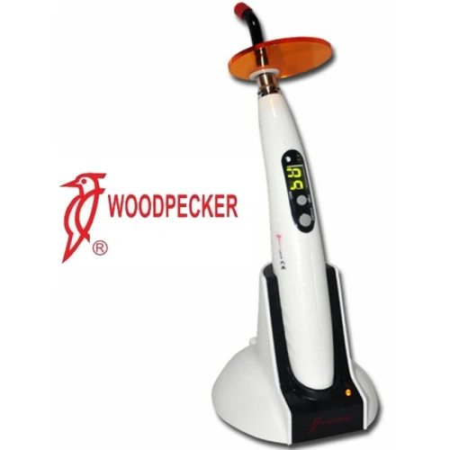 UDS-M - портативный скалер для удаления зубного камня с лампой LED B | Woodpecker (Китай)