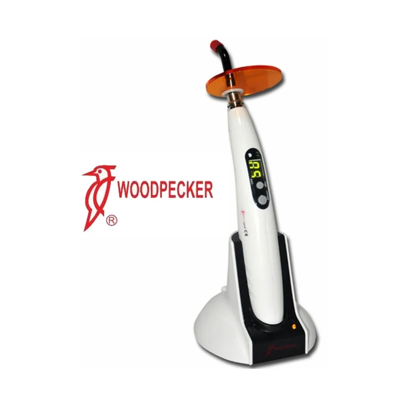 UDS-M - портативный скалер для удаления зубного камня с лампой LED B | Woodpecker (Китай)